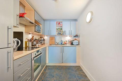 2 bedroom flat for sale, Chiswick High Road, Chiswick, London, W4