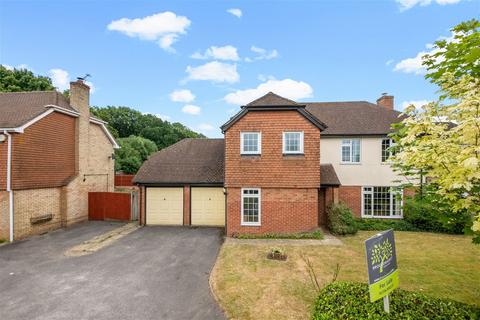 4 bedroom detached house for sale, Fennel Close, Chineham, Basingstoke, RG24 8XF