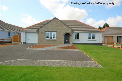 Upper Lamphey Road - 3 bedroom detached bungalow for sale
