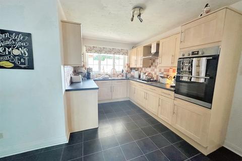 4 bedroom detached house for sale, Verwood