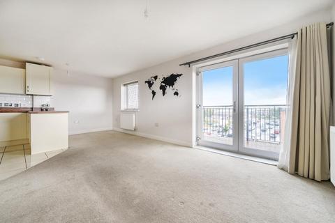 2 bedroom flat for sale, Aylesbury,  Buckinghamshire,  HP19