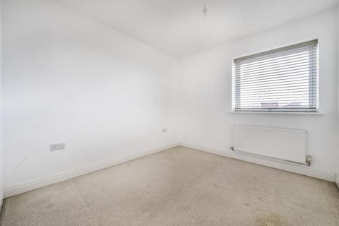 2 bedroom flat for sale, Aylesbury,  Buckinghamshire,  HP19