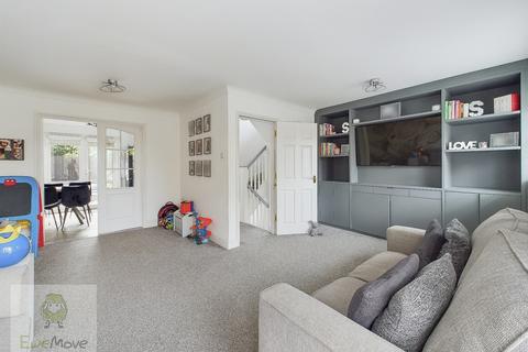 1 Dillywood Fields, Rochester, ME3 8EY