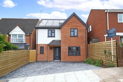 4 bedroom detached house for sale, Leicester LE3