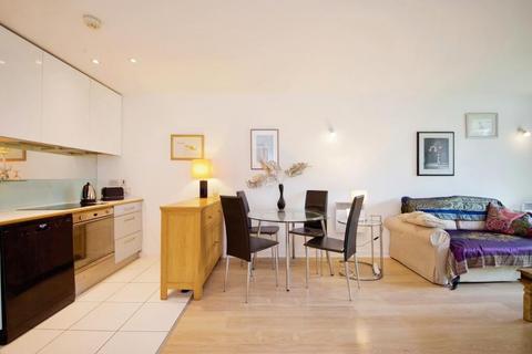 1 bedroom flat for sale, New River Avenue, London, N8