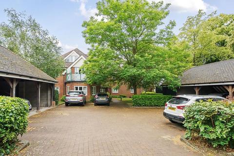 2 bedroom flat for sale, Princes Risborough,  Buckinghamshire,  HP27