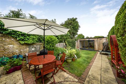 65 The Crescent, New Malden, KT3 3LE