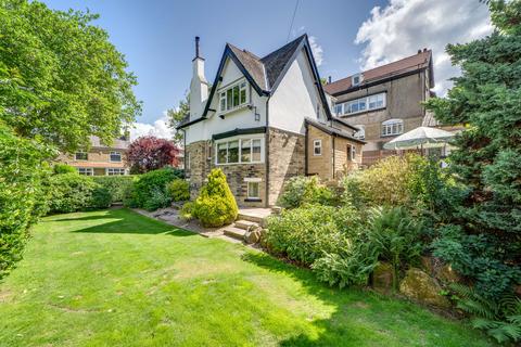 4 bedroom detached house for sale, Beechwood Grove, Shipley BD18