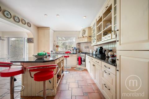 4 bedroom detached house for sale, Beechwood Avenue, London N3