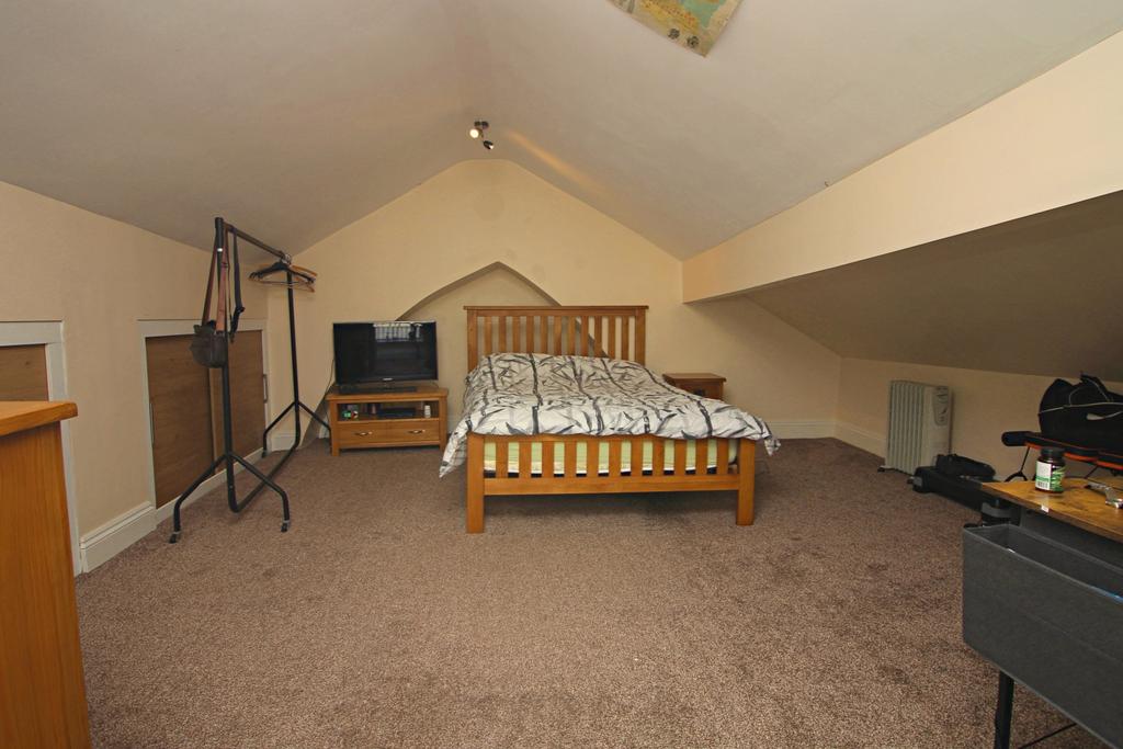 Second Floor Bed 4