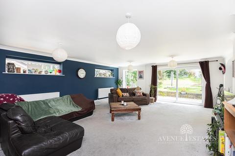 3 bedroom bungalow for sale, Sandy Lane, St. Ives BH24