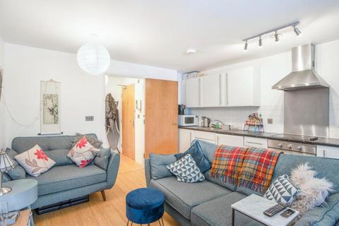 2 bedroom apartment for sale, at Angel Wharf, 164 Shepherdess Walk, London N1