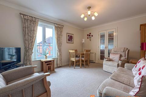 1 bedroom flat for sale, Warwick Court, Balderton NG24