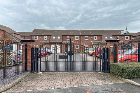 1 bedroom flat for sale, Warwick Court, Balderton NG24