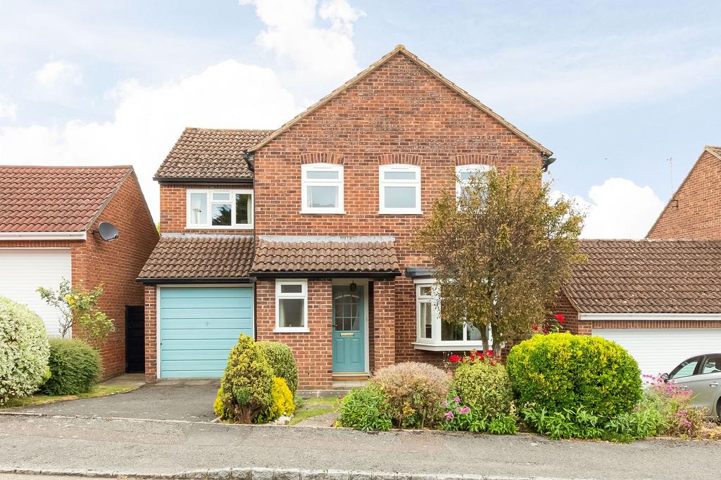 Priory Orchard, Wantage OX12 4 bed detached house for sale £475,000
