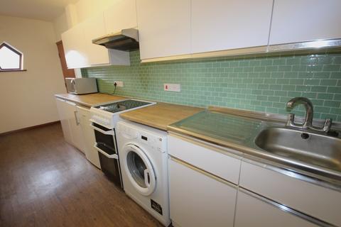 2 bedroom maisonette to rent, Blackgate Lane, Henfield BN5