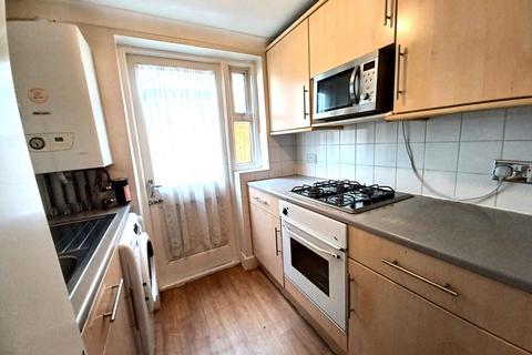 2 bedroom flat for sale, London E17