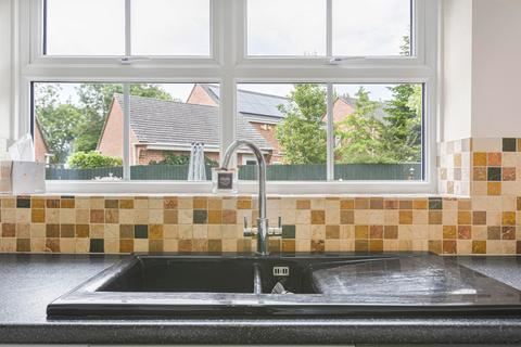22 Coopers Close, Littleworth, Oxford, OX33 1UA