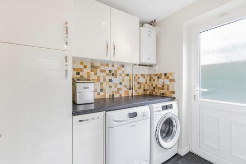 22 Coopers Close, Littleworth, Oxford, OX33 1UA