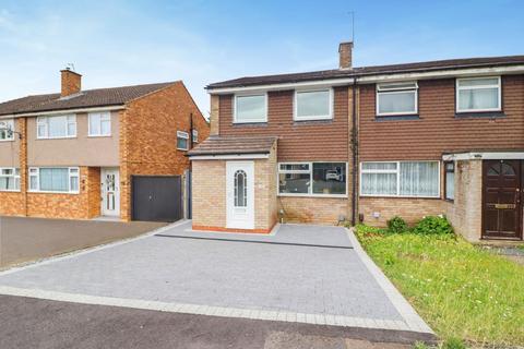 3 bedroom end of terrace house for sale, Old Ford End Road, Bedford