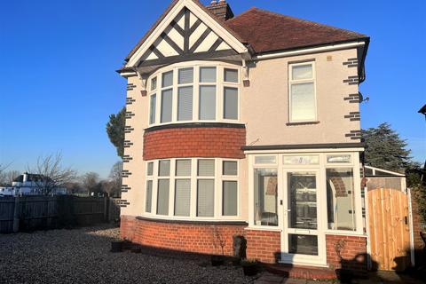4 bedroom detached house to rent, Gore Court Road, Sittingbourne ME10
