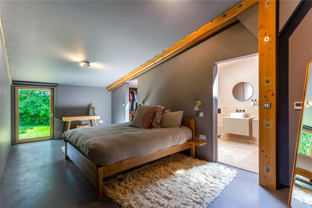 Prinicpal Bedroom