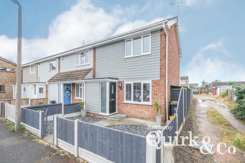 2 bedroom end of terrace house for sale, Hilton Road, Canvey Island, SS8