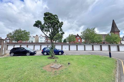 2 bedroom apartment for sale, Dyke Road, Brighton.