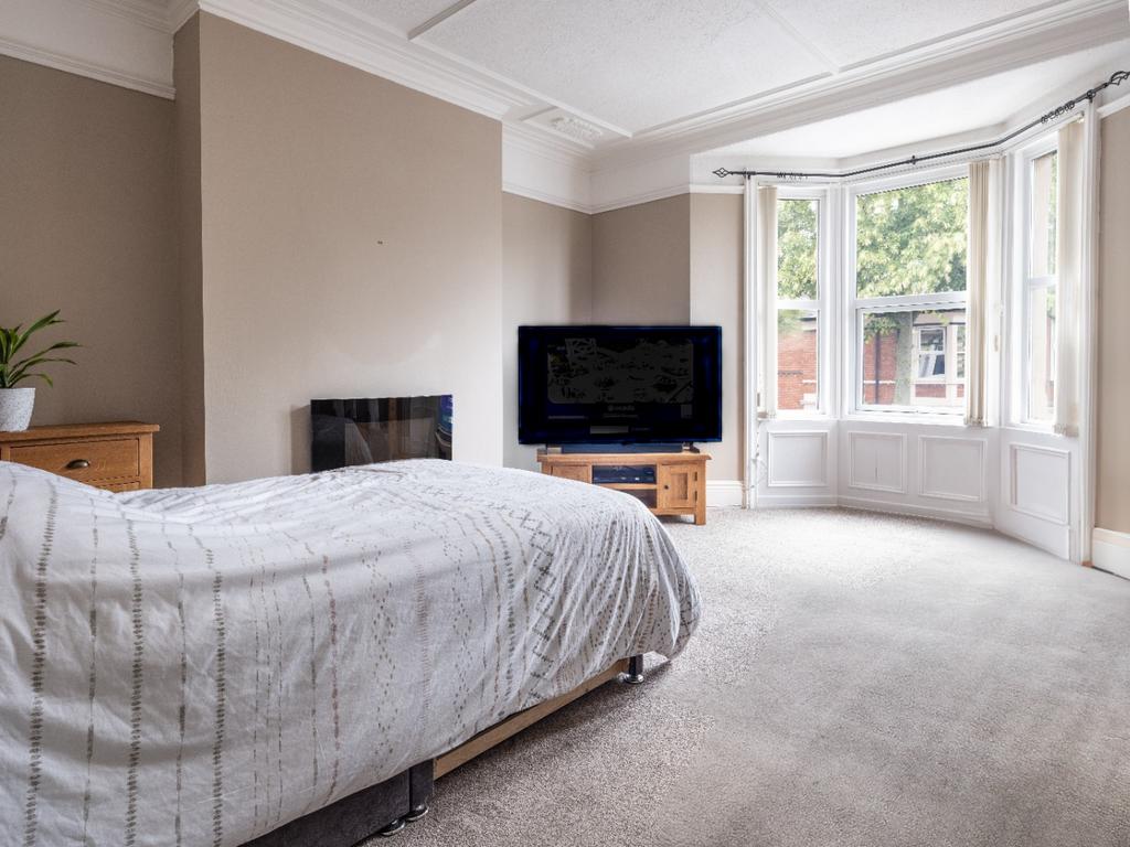 North Shields, Tyne and Wear NE29 3 bed flat to rent £850 pcm (£196 pw)