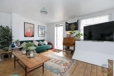 1 bedroom flat for sale, Hackney, London E9