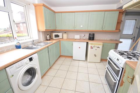 3 bedroom semi-detached house for sale, Woodnook Drive, Leeds, West Yorkshire