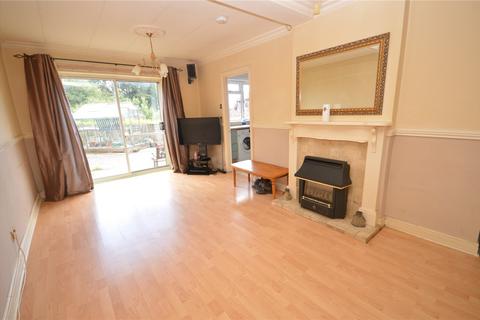 3 bedroom semi-detached house for sale, Woodnook Drive, Leeds, West Yorkshire
