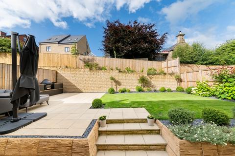 5 bedroom detached house for sale, Brambles Court, Skelmanthorpe, HD8