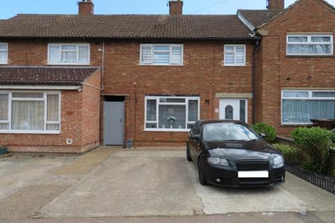 3 bedroom terraced house to rent, Colchester , CO2