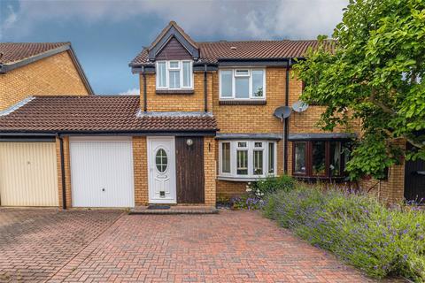 undefined, Tye Gardens, Swindon SN5