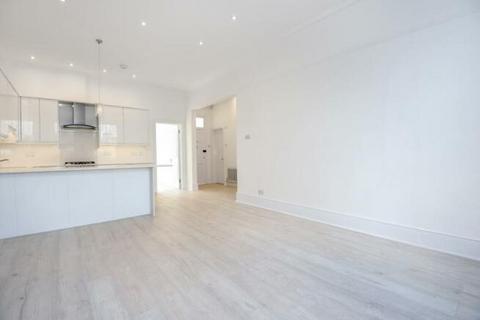17b Downside Crescent, London, NW3 2AN