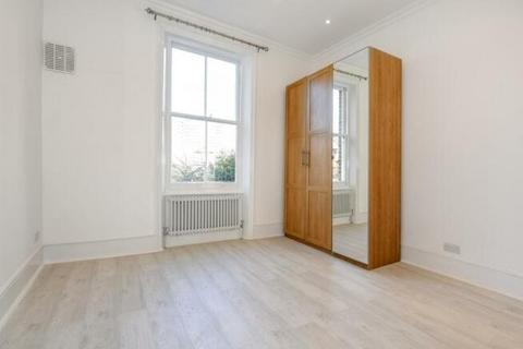 17b Downside Crescent, London, NW3 2AN