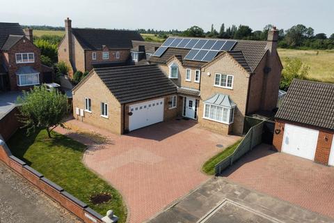 4 bedroom detached house for sale, Steeple View, March