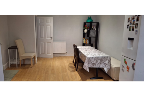 undefined, Woking GU21