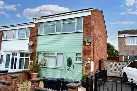 3 bedroom semi-detached house to rent, Hamp Brook Way, Bridgwater