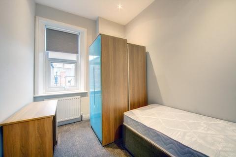4 bedroom flat to rent, Shortridge Terrace, Jesmond,