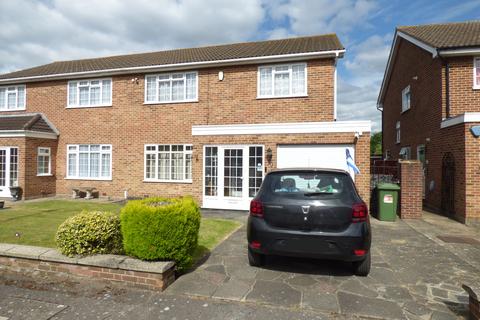 4 bedroom semi-detached house for sale, Tadlows Close, Upminster RM14