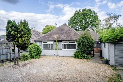 102 Copthorne Road, Felbridge, East Grinstead, RH19 2NU