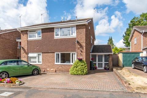 2 bedroom semi-detached house for sale, Broadwas Close, Redditch, Worcestershire, B98