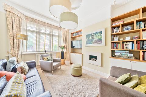 35 Burtons Road, Hampton Hill, Hampton, TW12 1DB