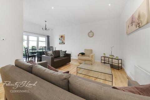 2 bedroom flat for sale, Silverdale Court, Goswell Road, Clerkenwell, EC1