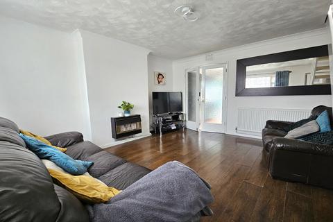 2 bedroom semi-detached house for sale, Birsmore Avenue, Rushey Mead