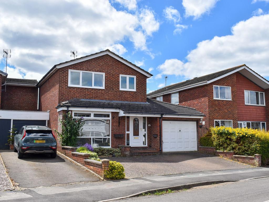 5 Oat Hill Road
