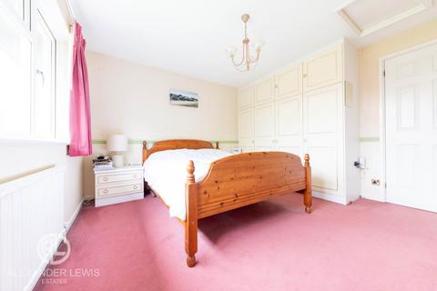 47 Aubreys, Letchworth Garden City, SG6 3TU
