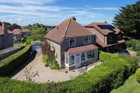 3 bedroom detached house for sale, The Avenue, Kingsdown, CT14